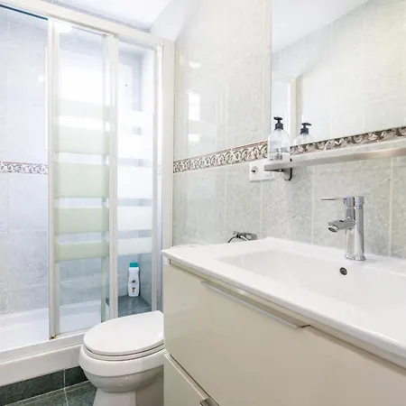 Zona Garbi - B Apartment